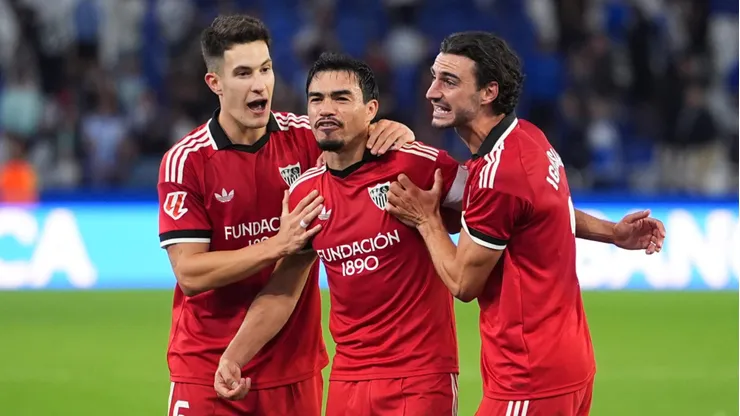 Gabriel Suazo tiene un nuevo compañero chileno en el Sevilla. (Foto: Getty Images)