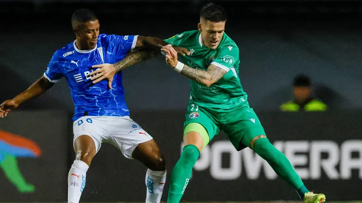 El duelo entre Universidad Católica y Audax Italiano fue suspendido