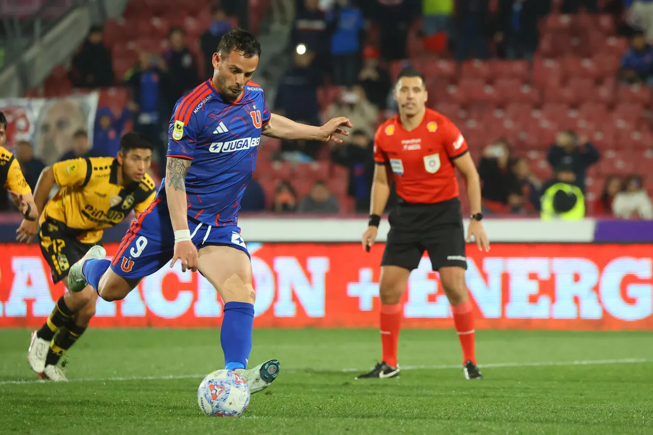 Rivero vive un calvario en la U | Foto: Photosport