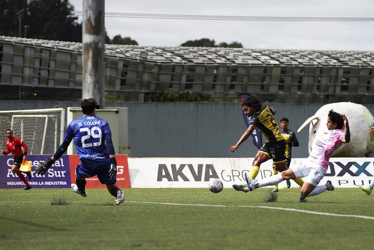 Pastenes anotó el gol de San Luis | Foto: Photosport