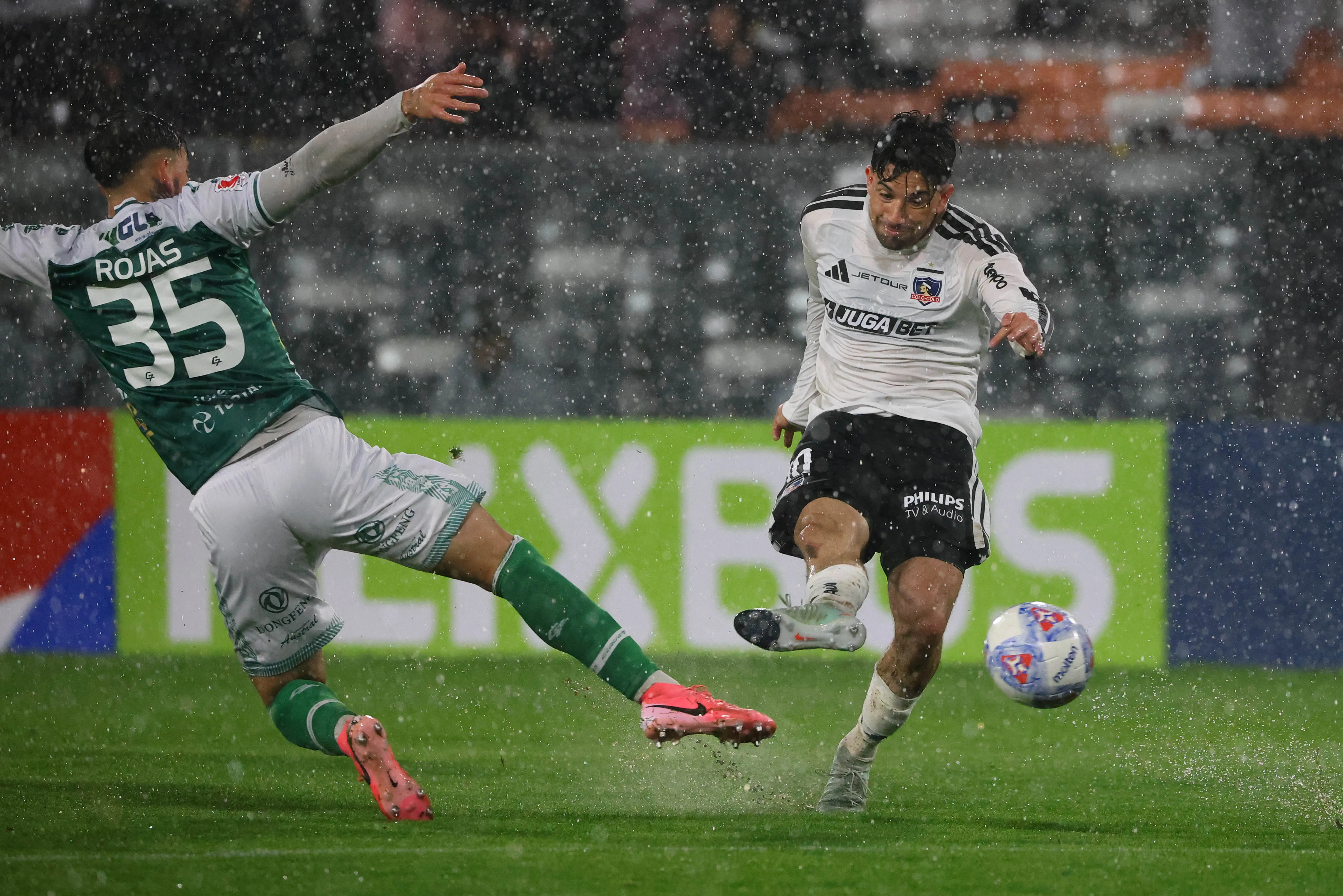 Colo Colo zanjará su cruce contra Deportes Puerto Montt el 2 de noviembre. (Imagen: Photosport)