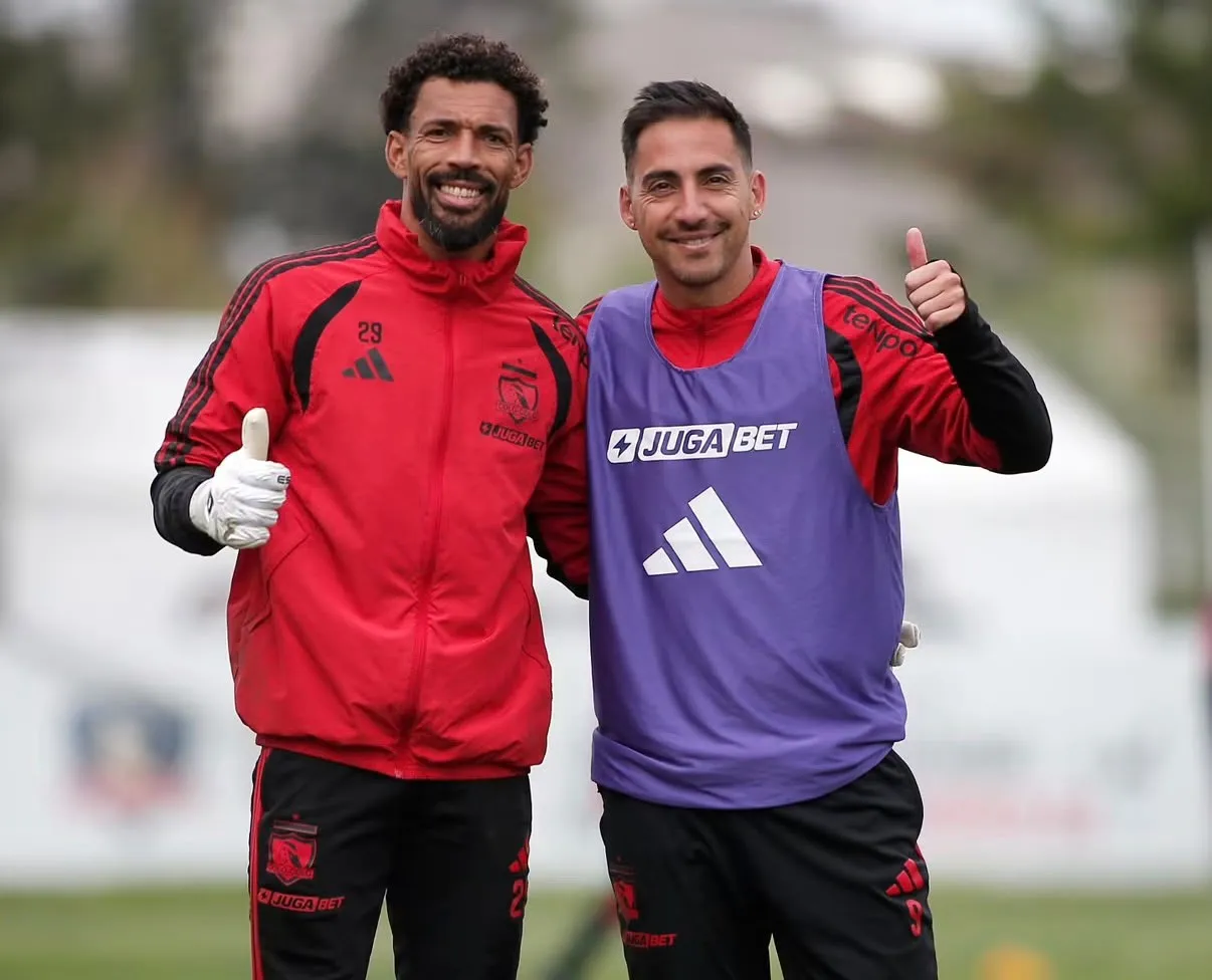 Vozinha está feliz por poder viajar a la gala del Balón de Oro. (Foto: Colo Colo)