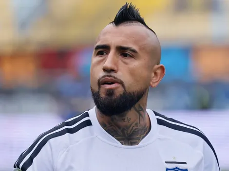 Vidal golpea la mesa en el camarín albo: "El equipo también tiene que..."