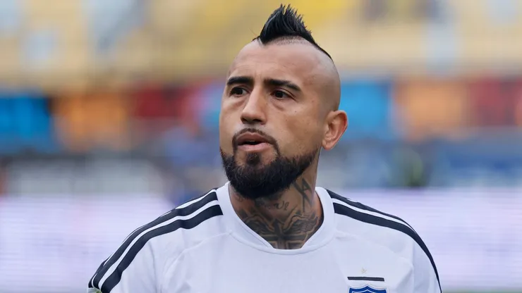 Arturo Vidal golpea la mesa en Colo Colo con este mensaje