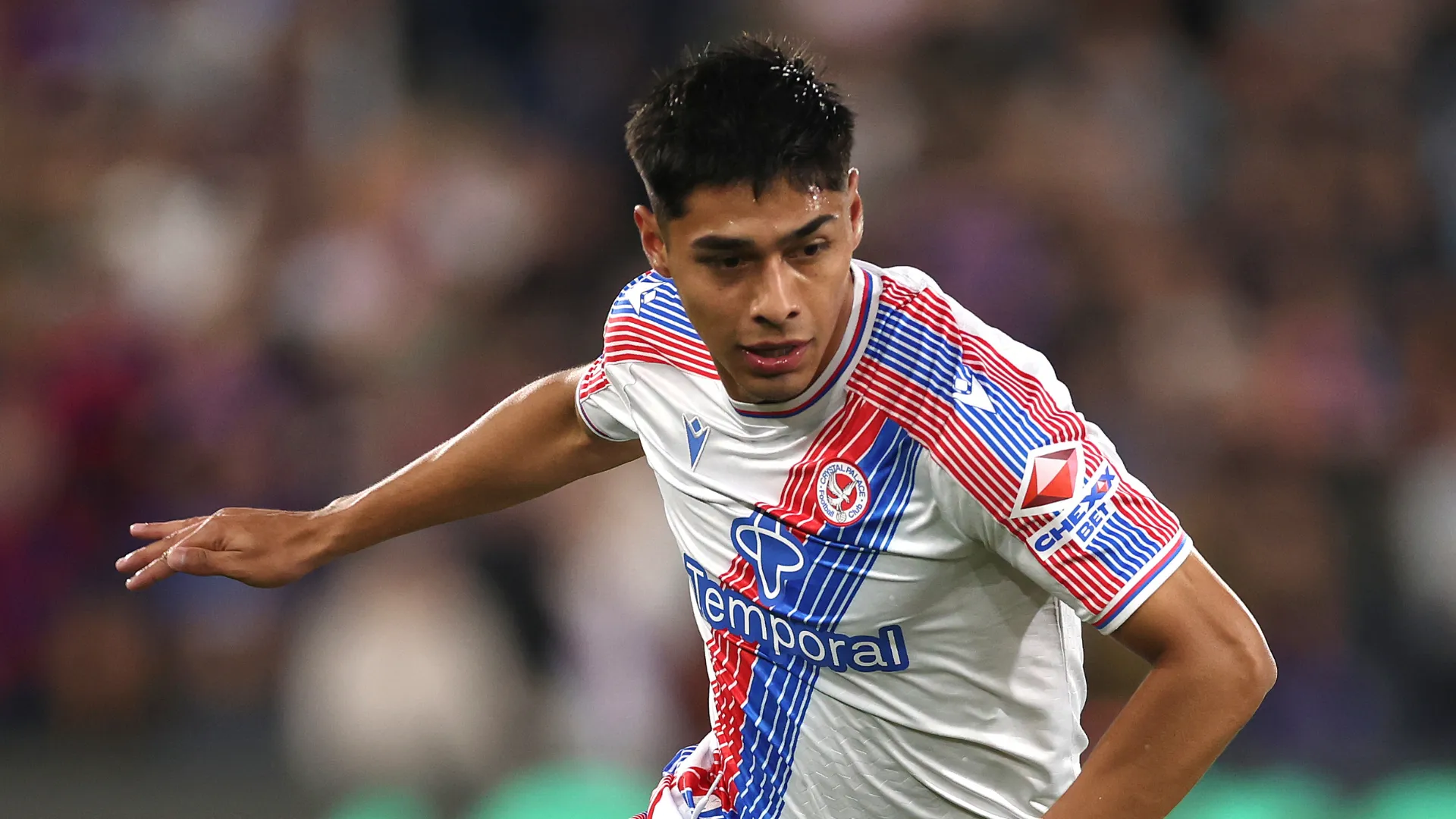 Darío Osorio se alista para el duelo entre Crystal Palace y Fulham. (Foto: Getty Images)