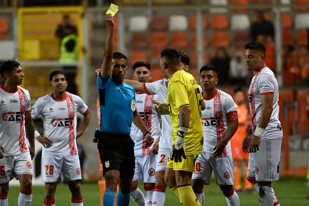 Leandro Cañete lamentó la suspensión de la última fecha de la Primera B (Photosport).