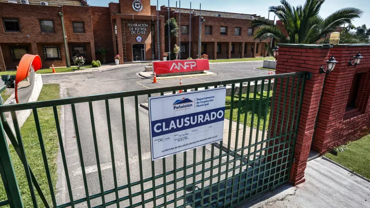 La sede de la ANFP sigue clausurada tras resolución de la Municipalidad de Peñalolén.