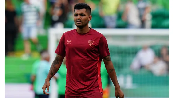 Jesús Corona no podrá decir presente en Sevilla.