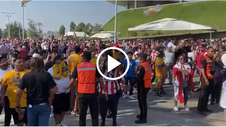 Incidentes en la previa del Chivas vs. Tigres