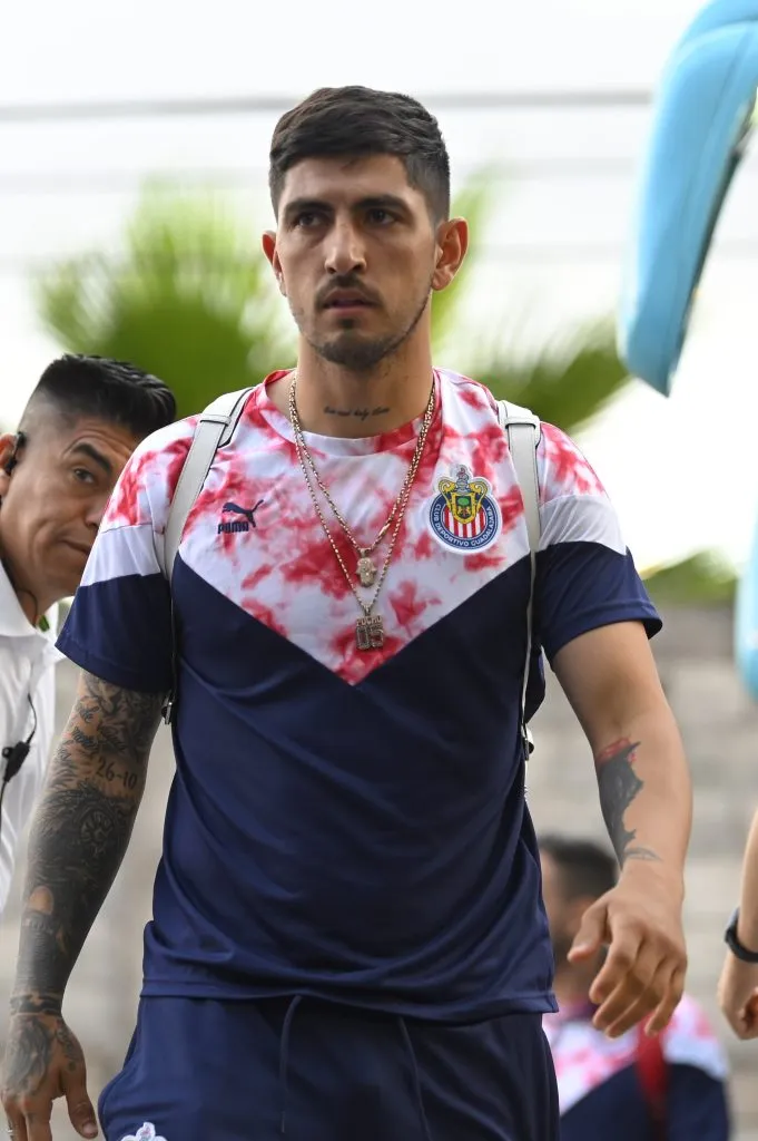 Víctor Guzmán se salvó de la roja ante Tigres (Imago 7)