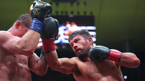 John Ryder pide a Gennady Golovkin.