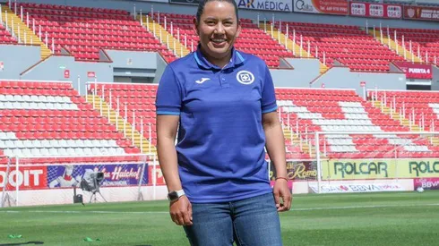 Cecilia Cabrera, entrenadora del Cruz Azul Femenil