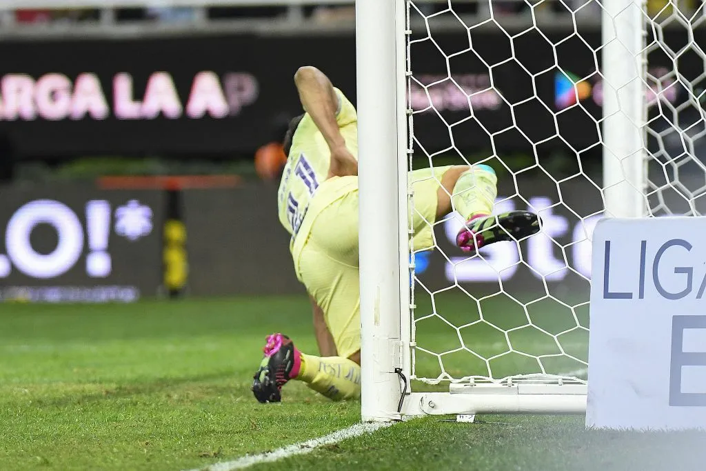 El festejo de Henry Martín no cayó bien en Chivas (Imago7)