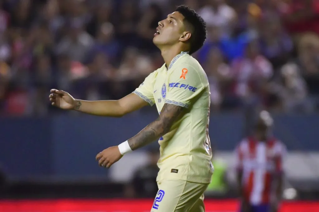 Leo Suárez podría volver a salir del América (Imago7)