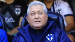 ¿Se queda o se va Vucetich de Rayados?