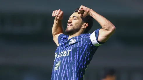 Henry Martín calentó la previa del Clásico Nacional