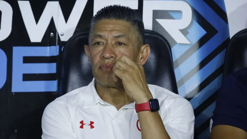 Se define el futuro de Nacho Ambriz.