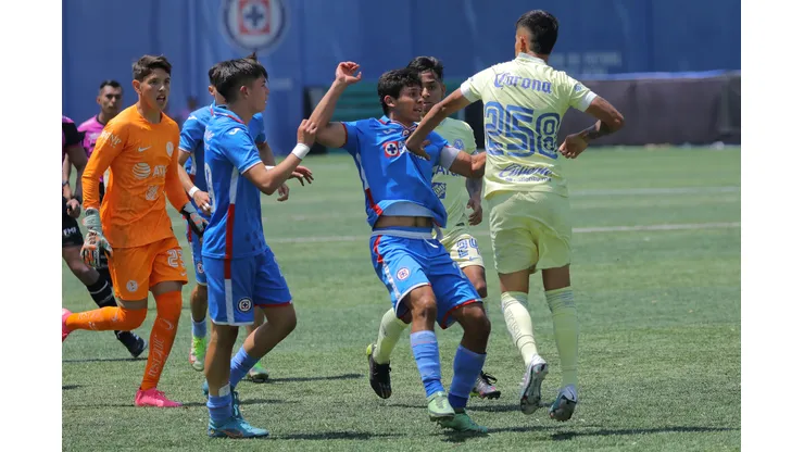 Pelea en Cruz Azul vs. América Sub-18