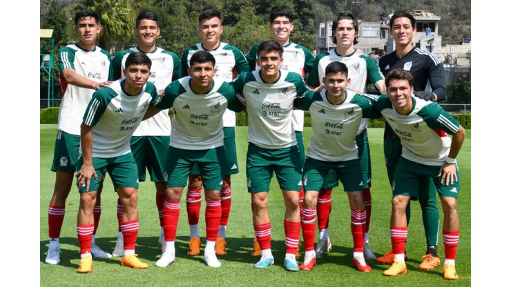 La Selección México Sub 23 se presenta ante España.
