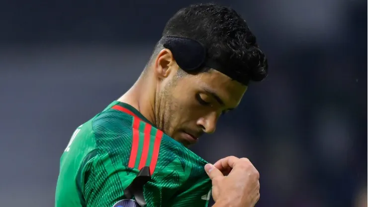 Raúl Jiménez, una de las bajas de peso para la Selección Mexicana