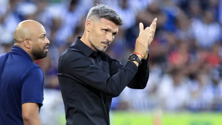 Ortiz recupera soldados.