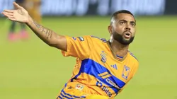 Rafael Carioca se mostró enojado con el árbitro del Tigres vs Monterrey por Leagues Cup.