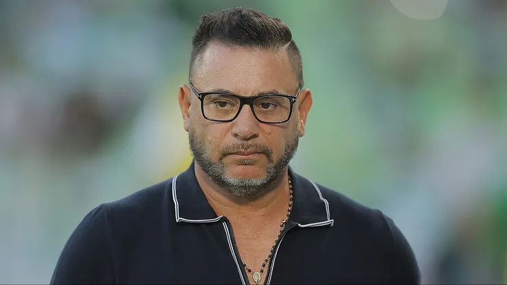 El Turco, advertido.