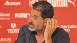 Fernando Hierro brindó una conferencia de prensa tras la derrota de Chivas ante América.