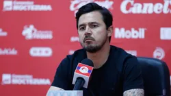 Mejía dejó de ser DT de los Bravos.