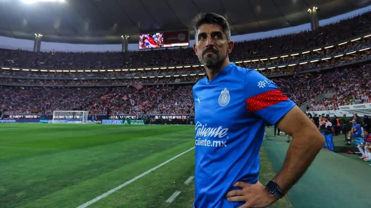 Veljko Paunovic espera por regresos para definir el equipo.