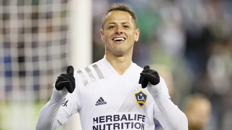 Chicharito se acerca al Rebaño.