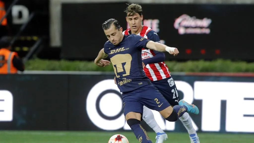 Alan Mozo en sus tiempos de futbolista del Pumas UNAM [Getty Images].