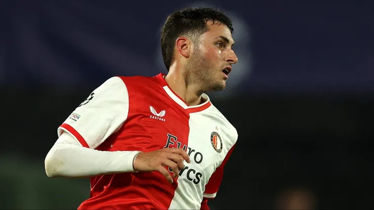 Giménez, clave en el Feyenoord en Champions.