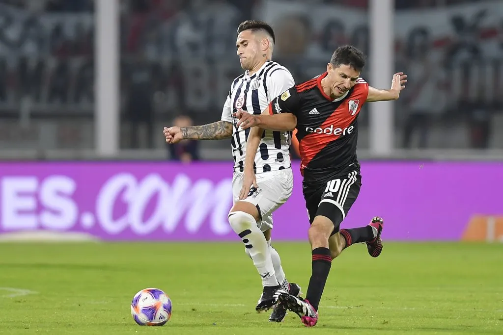 Villagra, en acción en el futbol argentino (Getty Images).