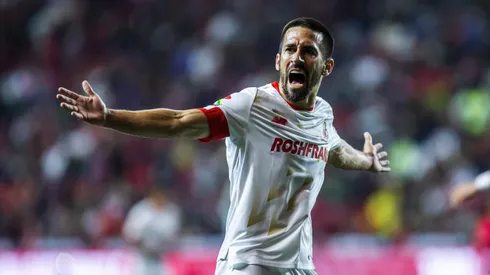 Fernando Navarro se marcha de Toluca.