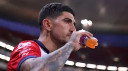 Víctor Guzmán, con un pie afuera de las Chivas.