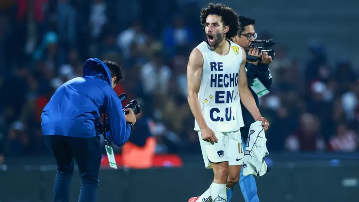 César Huerta y una celebración que se llevó los ojos de todos.
