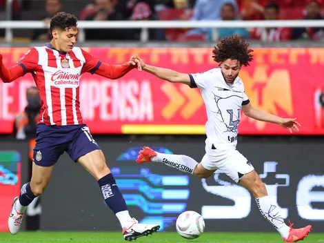 ¿ChiVAR? Penalazo no cobrado a Pumas vs Chivas