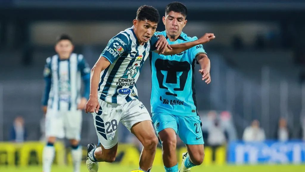 Ante Pachuca, Piero Quispe fue titular por primera vez en Pumas [Getty]