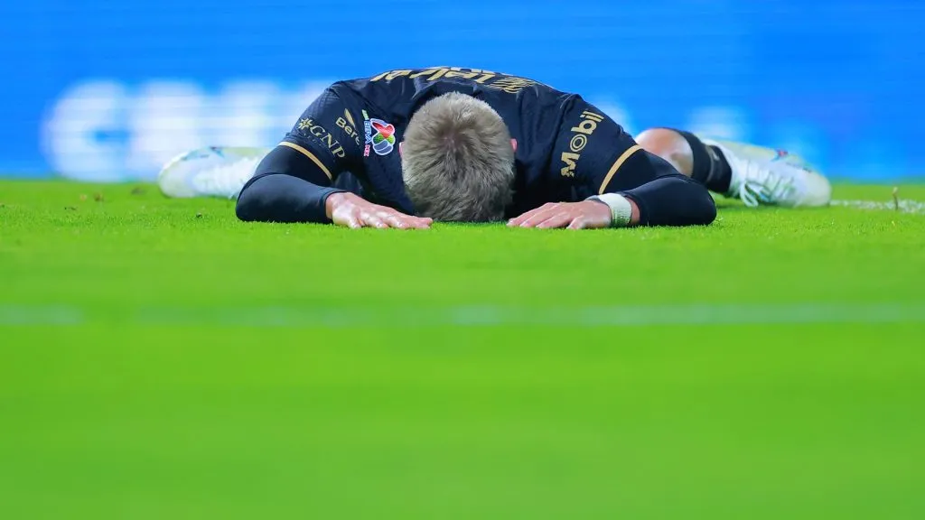 La imagen que describe el paso de Del Prete por Pumas: frustración [Getty Images]