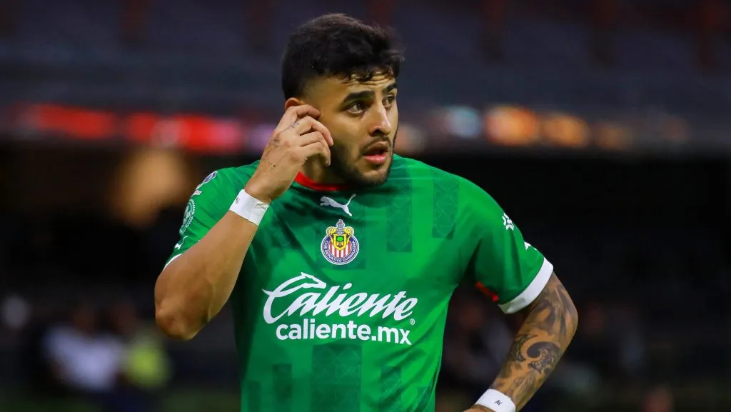 Alexis Vega y una conflinctuada salida de las Chivas de Guadalajara [Getty]