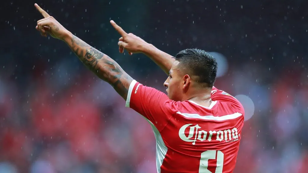 El ‘9’ vuelve a casa: Alexis Vega regresa a Toluca [Getty Images]