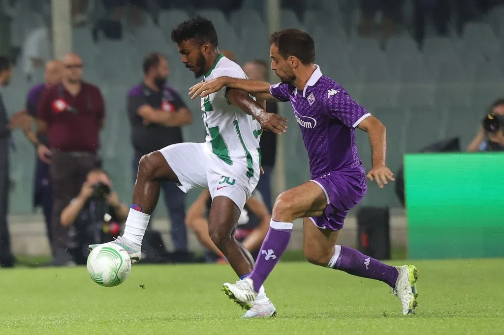 Marquinhos con el control del balón, ¿nuevo fichaje de Pumas? (Getty Images).