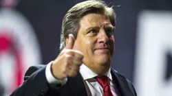 Le traen refuerzos al Piojo.