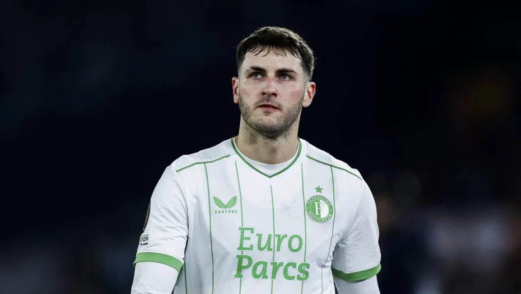 Santiago Giménez es una de las grandes figuras que tiene el Feyenoord (IMAGO)