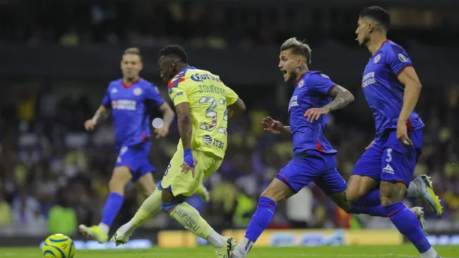 Julián Quiñones le dio la victoria al América ante Cruz Azul [Foto: Getty]