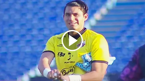 ¡Perdió la cabeza! Fue expulsado y podría recibir una sanción ejemplar por sus señas al árbitro