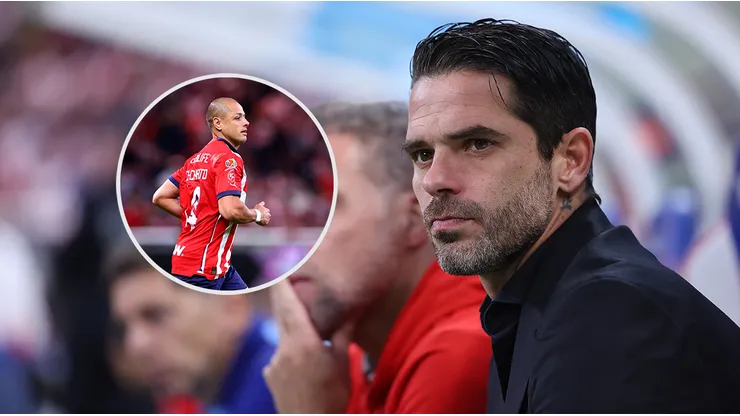 Fernando Gago platicó sobre la situación de 'Chicharito'.