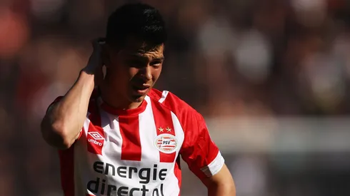 Chucky Lozano y PSV van por todo en la UEFA Champions League