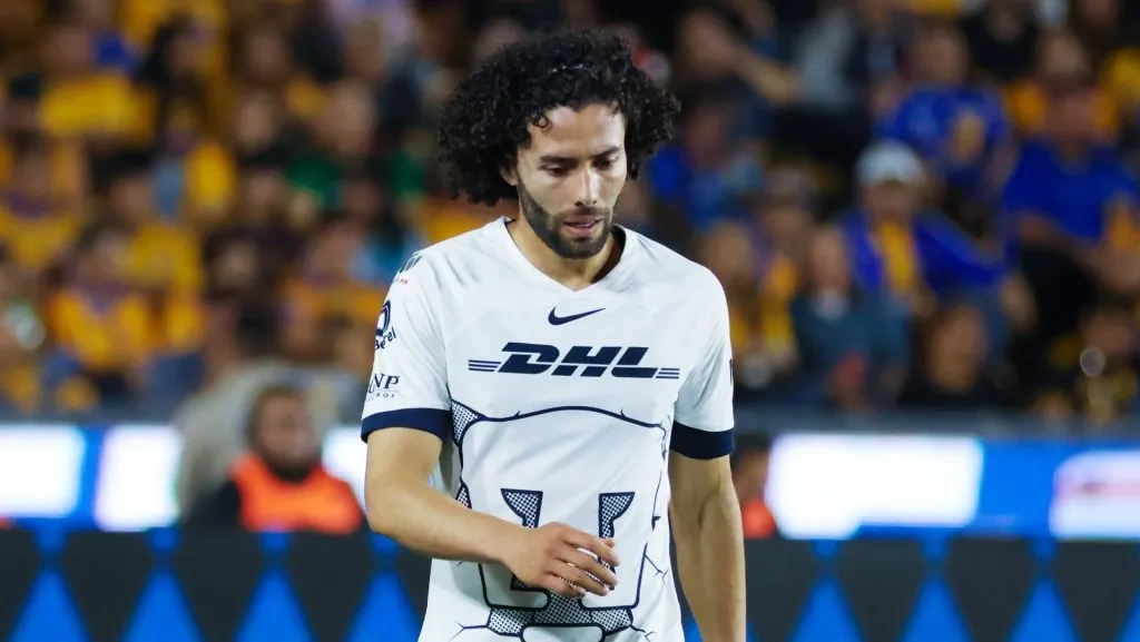 César Huerta estaría descartado para el duelo contra Puebla